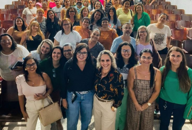 Prefeitura de Teixeira de Freitas promove encontro com diretores e secretários escolares – Prefeitura de Teixeira de Freitas